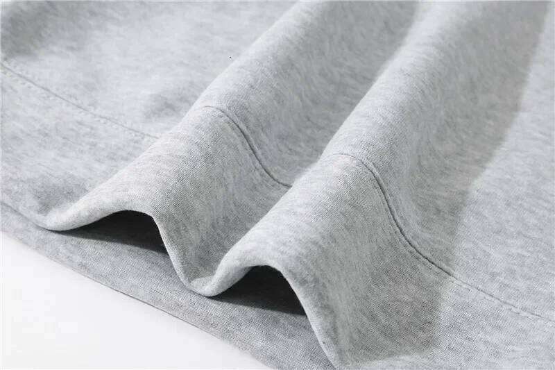 Deftones Autumn Winter Casual Loose O-Neck Long Sleeve Hoodie Men Women Fashionable Warm Sweatshirts Unisex Z260315