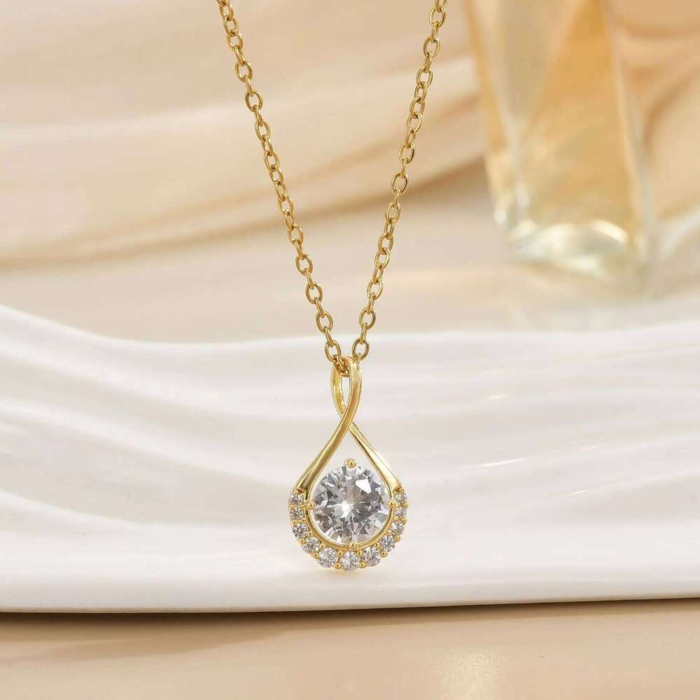 Korean Style Simple Titanium Steel Necklace for Women, 18K Rose Gold Cr Versatile Pendant, Trendy Internet Celebrity Clavicle Chain H260312