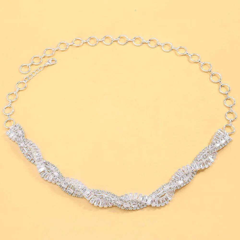 Sparkling Geometric Crystal Choker for Women Trendy Weave Rhinestone Short Necklaces Statement Party Jewelry H260312