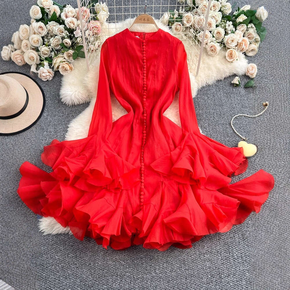 Designer's niche long sleeved slim fit waist cinched women's sweet pleated dress for spring and autumn high-end vacation style