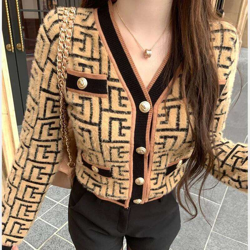 Temperament 2024 New Autumn Winter Knitting Cardigan Coat Women Clothes Geometric Top Tee Ladies Fashion Buttons V-neck Sweater Z260313