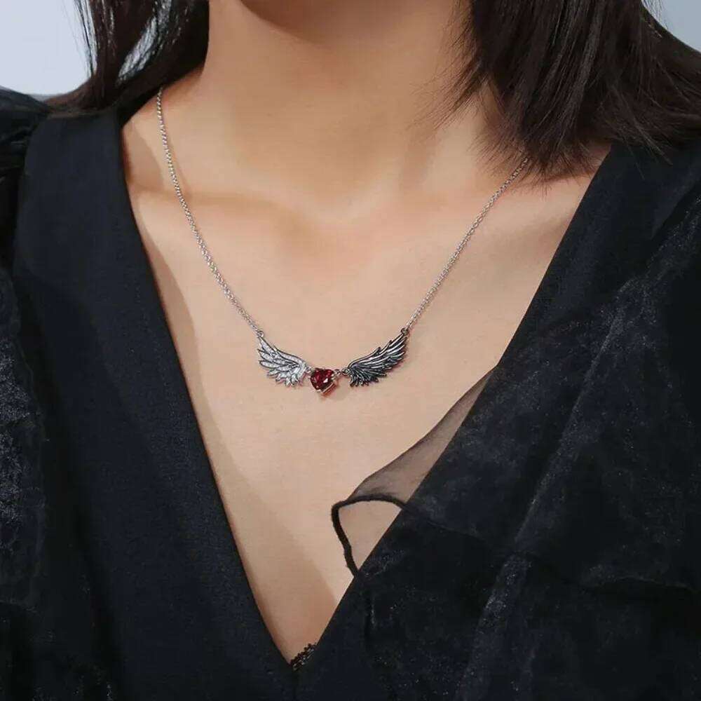 New Angel Wings Necklace For Men and Women Gothic Exquisite Decoration Fashion Jewelry Accessories Choker Pendant H260312