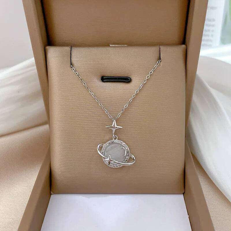 Planet Saturn Titanium Steel Necklace Women's Light Transparent Crystal Sweet Cool Clavicle Neck Chain Jewelry H260312