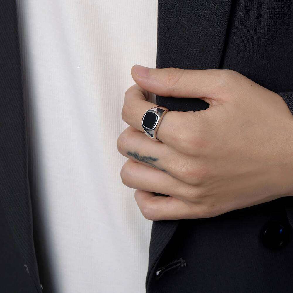 VQYSKO Men's Punk Rock Smooth 316L Stainless Steel Signet Ring For Men Hip Hop Party Jewelry Wholesale Male Wedding Anel H260312