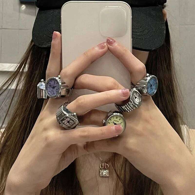 Vintage Punk Finger Mini Elastic Strap Alloy es Couple Jewelry Clock Retro Roman Quartz Rings Women Men H260312
