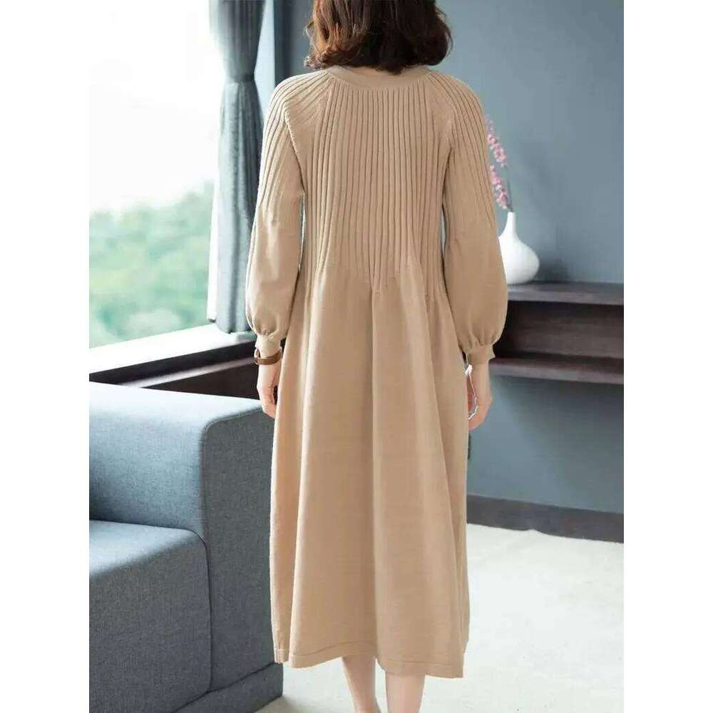 Fat Mm Large Size Light Mature Style V-neck Knitted Dress Women 300 Pounds Foreign Sweater Autumn Winter New Bottoming Dresses Z260314