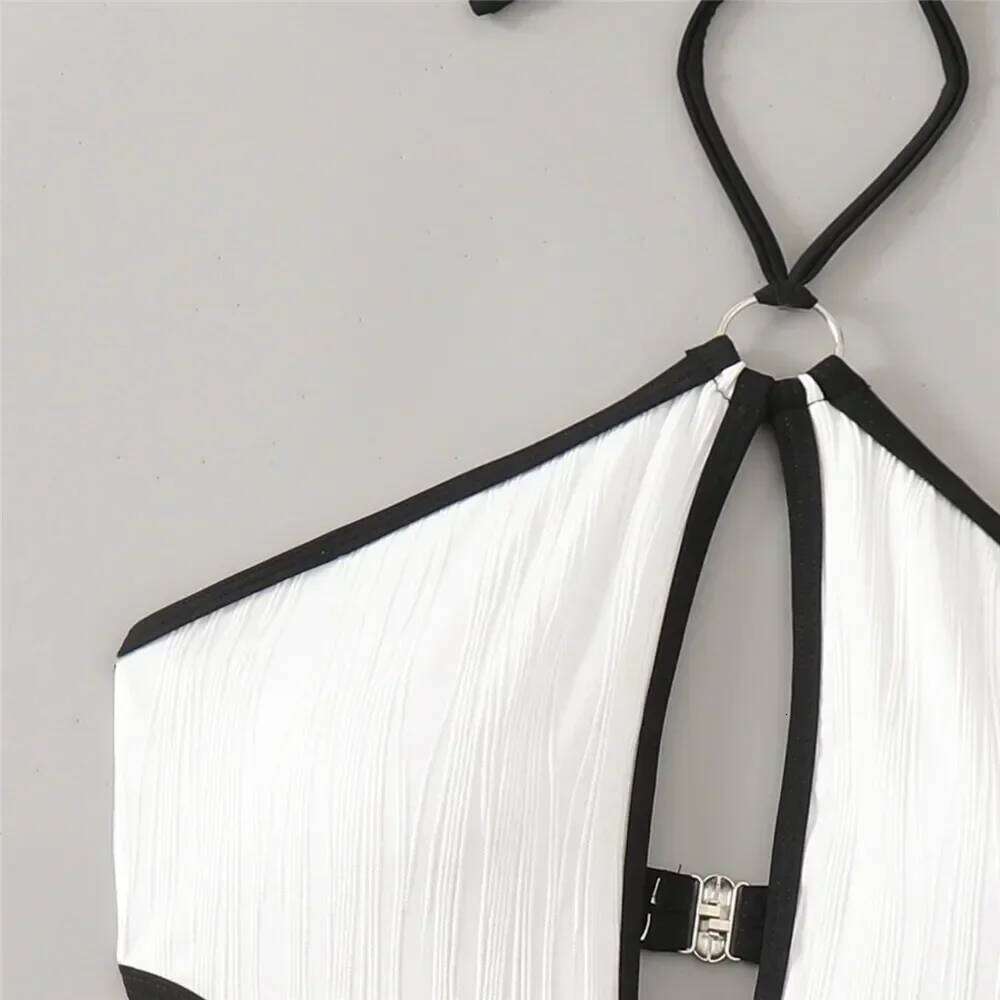 Sexy White Backless Swimwear Women 2024 One Piece Swimsuit Hollow Out Monokini Bathing Suit String Halter Swimming Wear Bather Y260303