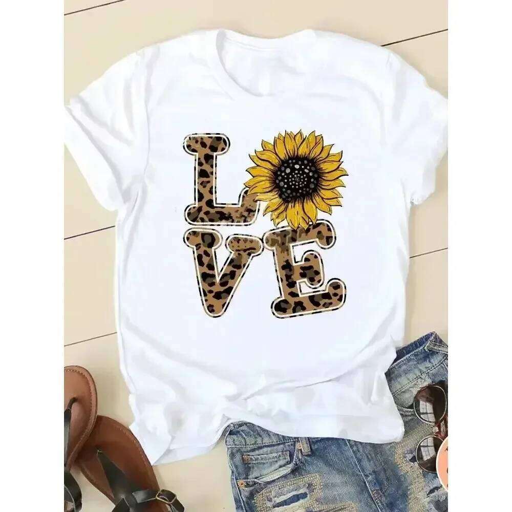 Short Sleeve T-shirtSummer Casual Women's Fashion Love Trend Women Pattern T-shirt Clothing Z260314
