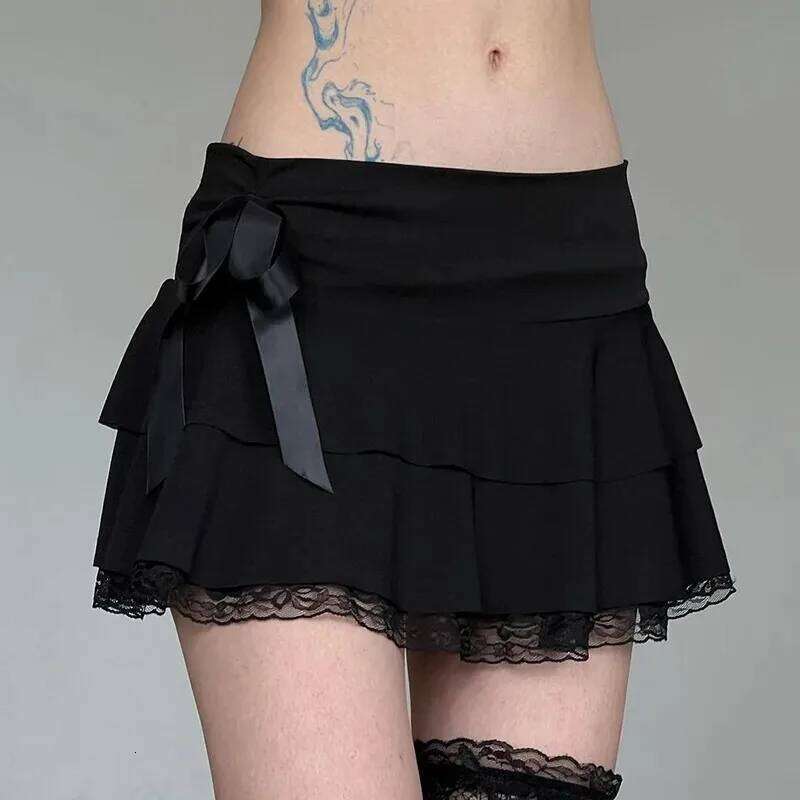 Dark pure desire spice girl style lace stitching bow sexy low waist ballet A word cake mini skirt Z260314