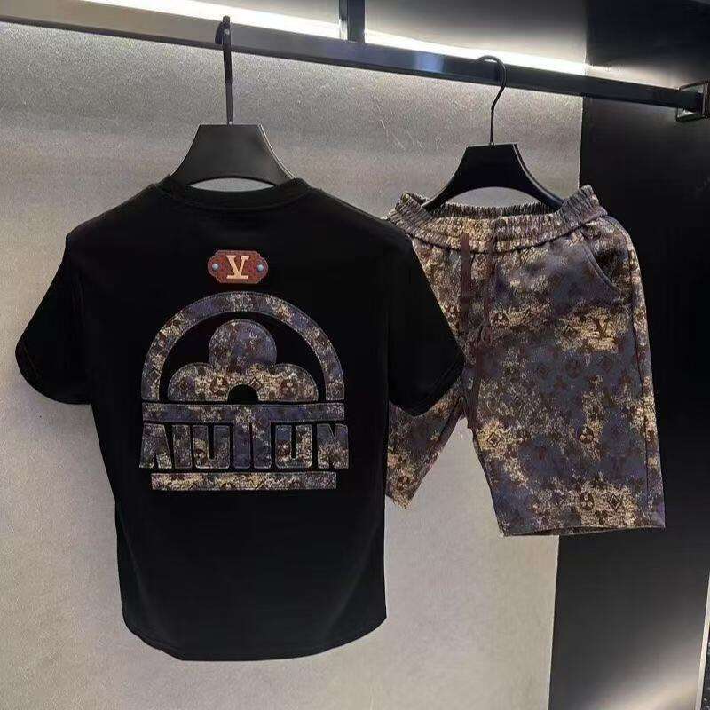 New high-end trendy men's suit with fashionable and trendy design, short sleeved contrasting printed five quarter pants Asia Size