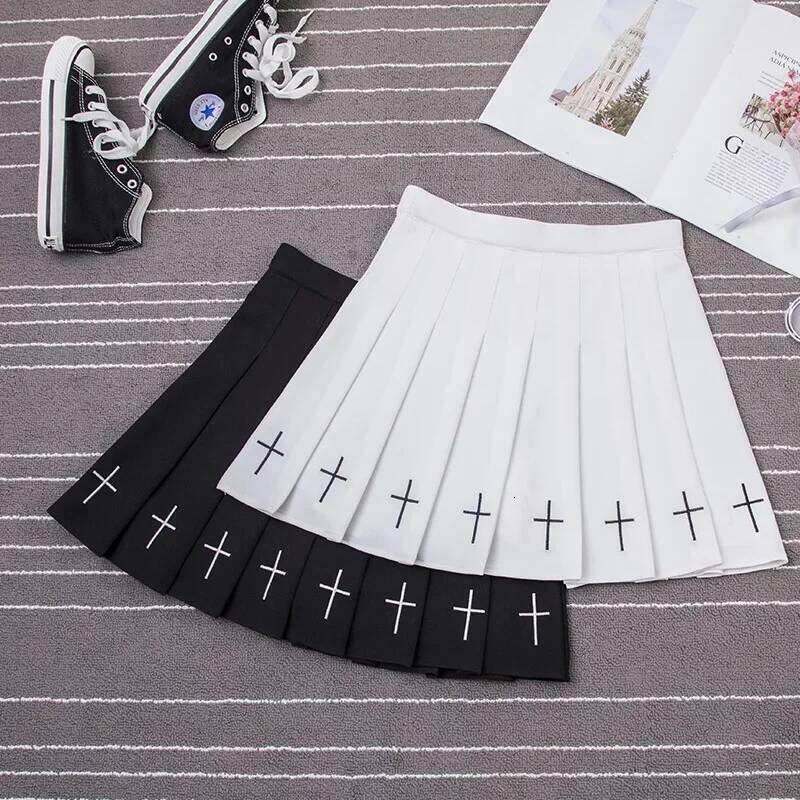Women Harajuku Sweet Fresh Feeling High Elastic Waist Cross Embroidery Pleated Skirt Z260314