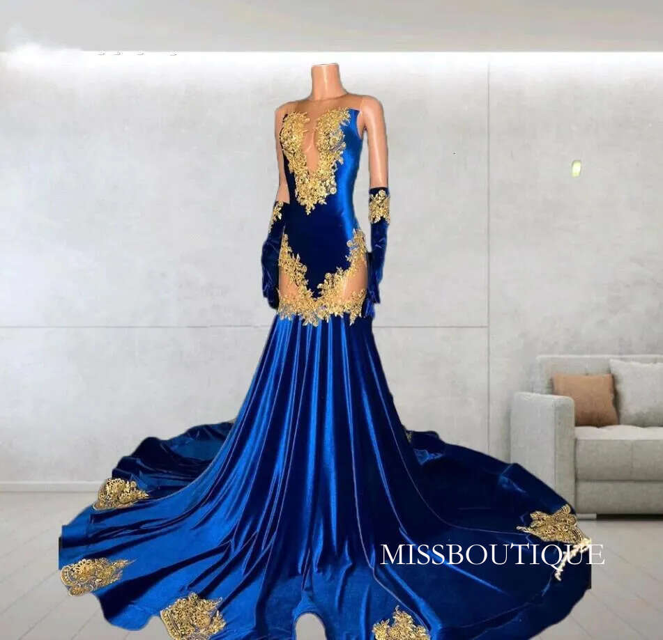 Royal Blue Lace Applique Sheath Prom Dresses 2024 Sheer Neck Evening Gowns With Gloves Black Girls Mermaid Formal Party Dress Robes De Soiree Bc18387 