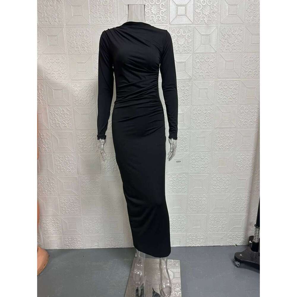 Fashionable round neck long sleeved slim fit wrap buttocks solid color temperament dress Z260313