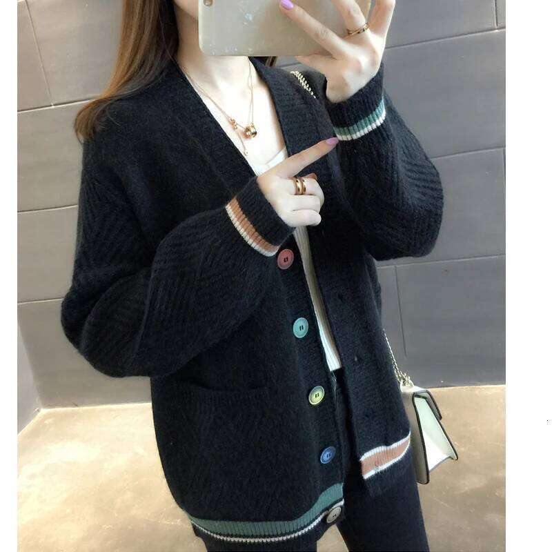 Fashion V Neck Loose Cardigan Sweater Women Casual Knitted Jackets 2025 Autumn Winter Pocket New Korean Version Buttons Clothing Z260313