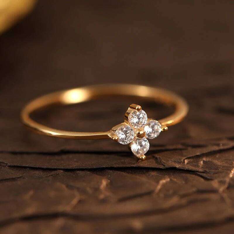 925 Thai Silver Inlaid Four Leaves Cr Zirconia Flower Ring for Women Simple Elegant Good Luck Anniversaries Jewelry Gift H260312
