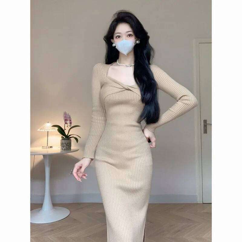 Autumn and Winter Slim-fitting Long-sleeved Knitted Women's Slit Hip-covering Solid Color Dress Z260313