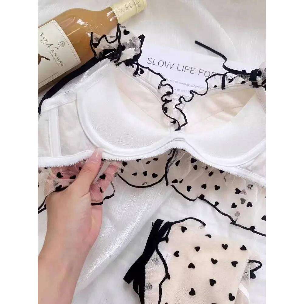 Japanese Mesh No-wire lace Underwear set Women's small breasts gather sexy pure desire sweet cute bra Panty SET TUSHY