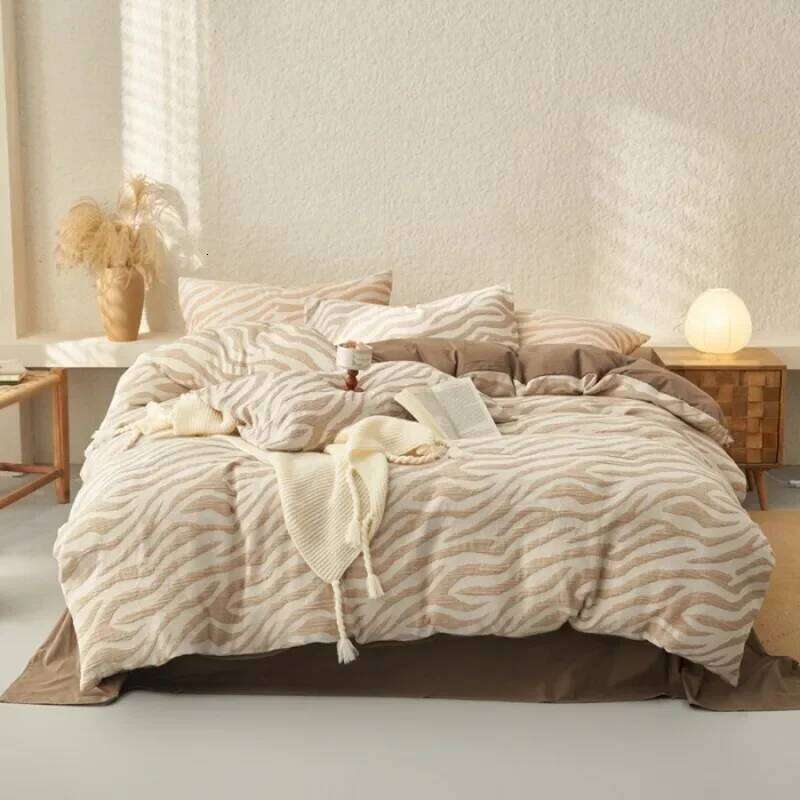 Light jacquard three-layer yarn four-piece pure cotton 2025 new high-end bedding bed sheet mattress kit H260312 - view 4