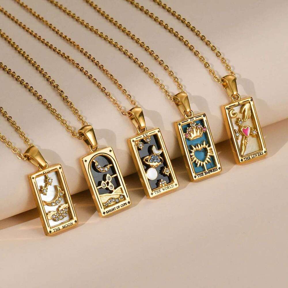 YILUOCD Original Zirconia Card Necklace Classic Tarot Queen r Magician Moon Wealth Amulet Stainless Steel Jewelry H260312