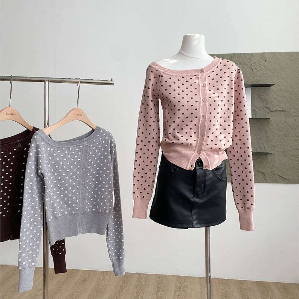 Korean-style Polka Dot Women Cardigans Single Breasted Slim Slanted Shoulder Knit Sweater 2025 Autumn Versatile Knitwear Tops Z260313