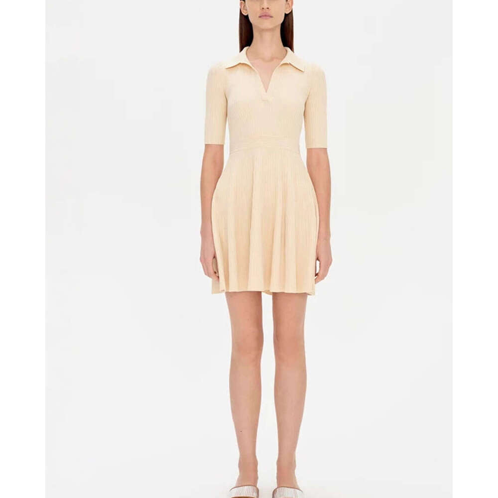 2026 new European A12 and American niche simple, elegant, lightweight business style lapel, slim fit waist, A-line solid color knitted dress