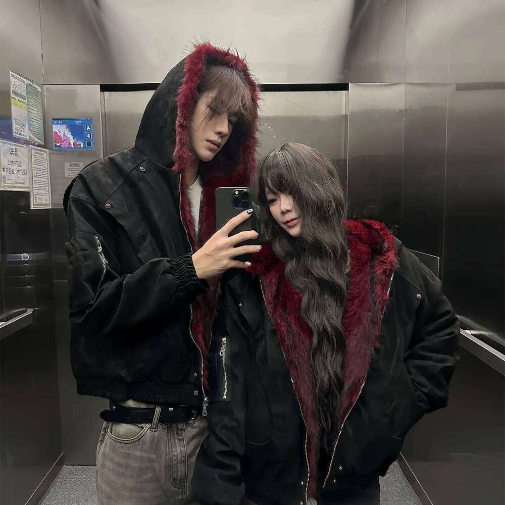 American Retro Mountain Sculpture Hooded Jacket Cotton Men Women PU Leather High-quality Winter Plus Velvet Short Wide Top Z260313