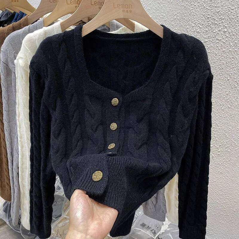 Knitted Cardigan 2023 Women's Autumn Winter French Square Collar Retro Bottoming Top Korean Sing-breasted Short Outerwear Z260313