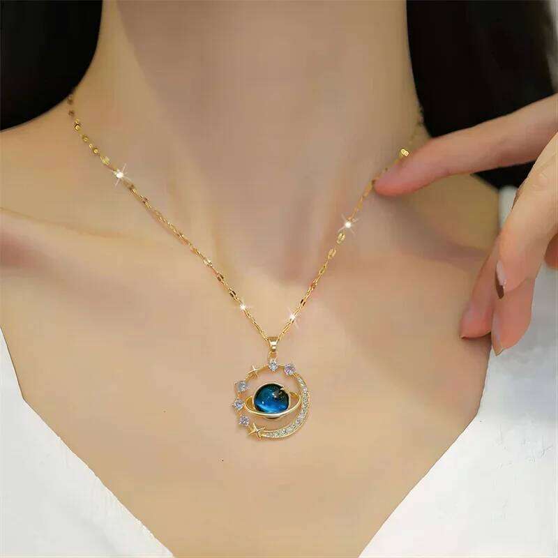 Collares Para Mujer Delicate and Beautiful Starry Pendant Necklace With Micro-Inlaid Zirconium Pendants H260312
