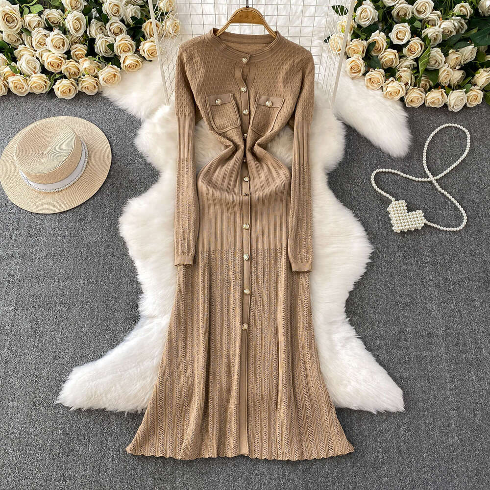 Designer socialite goddess style inspiration women's long sleeved knitted dress autumn and winter with metal buckle waist cinching slimming