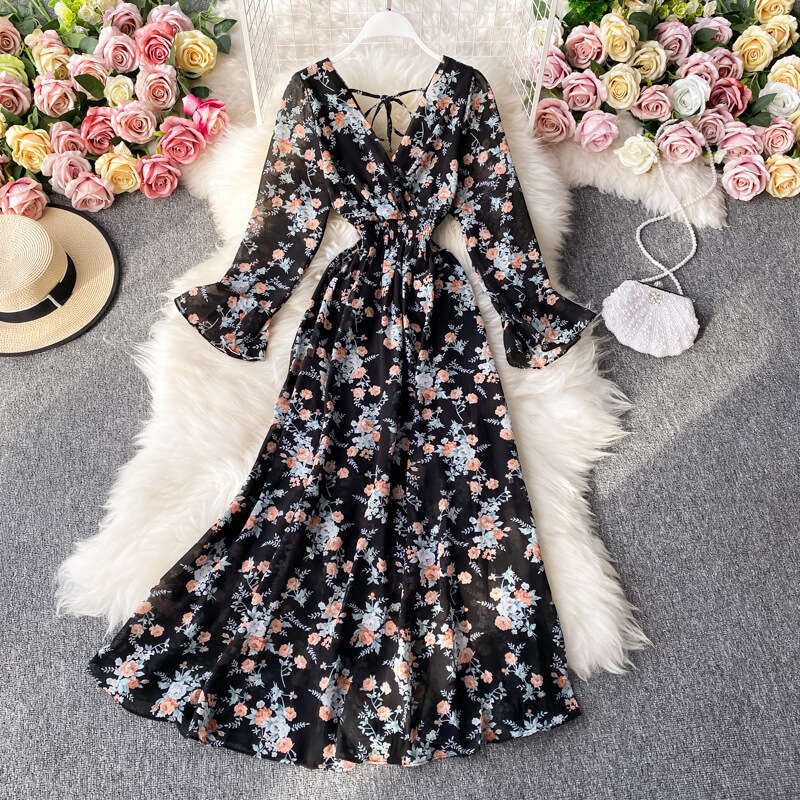 2026 Spring and Autumn V-neck Bell shaped Sleeve High Waist Slimming Floral Skirt Super Fairy Style Waist Slimming Long Dress