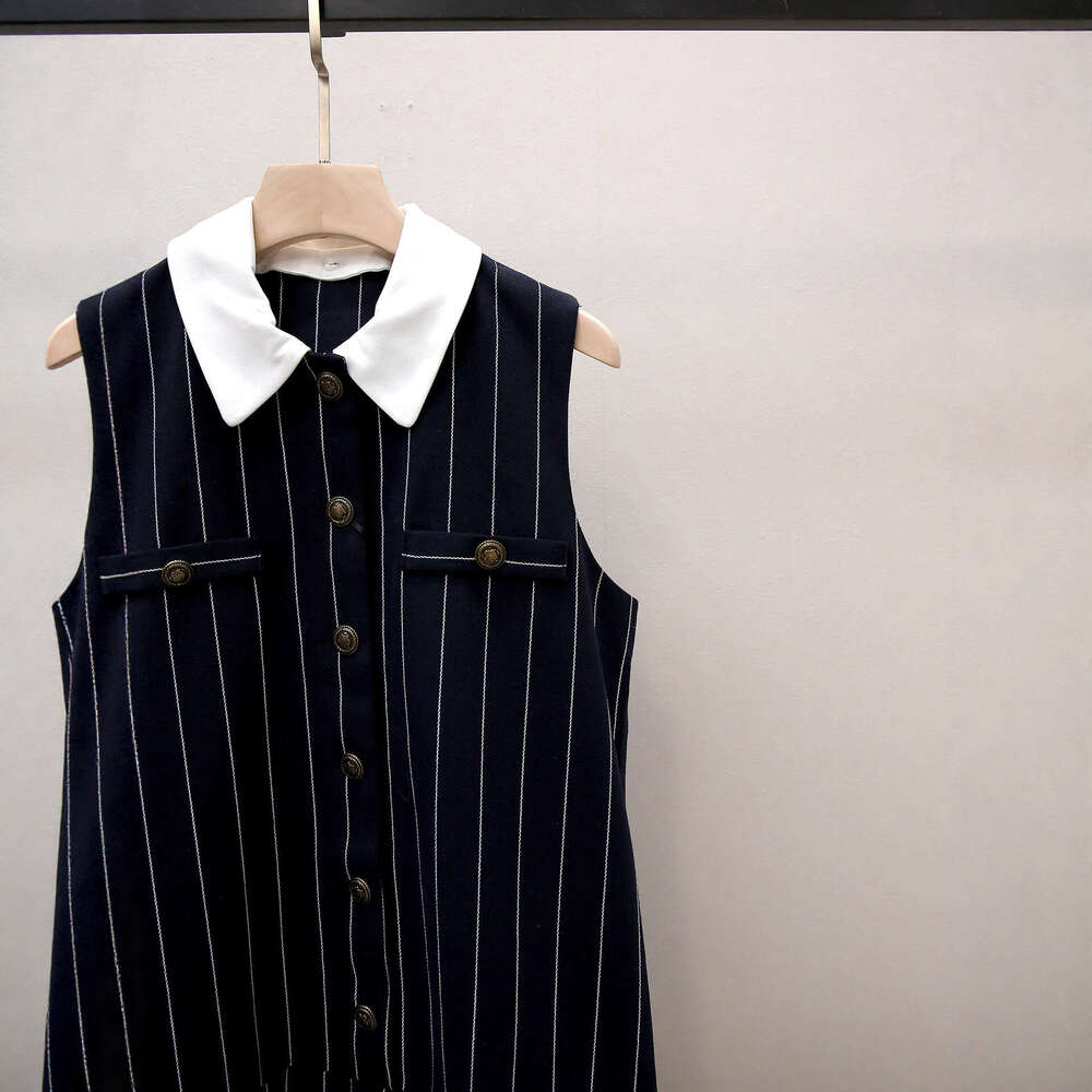 Designer's new autumn French workwear multifunctional color blocked collar striped loose sleeveless pleated skirt