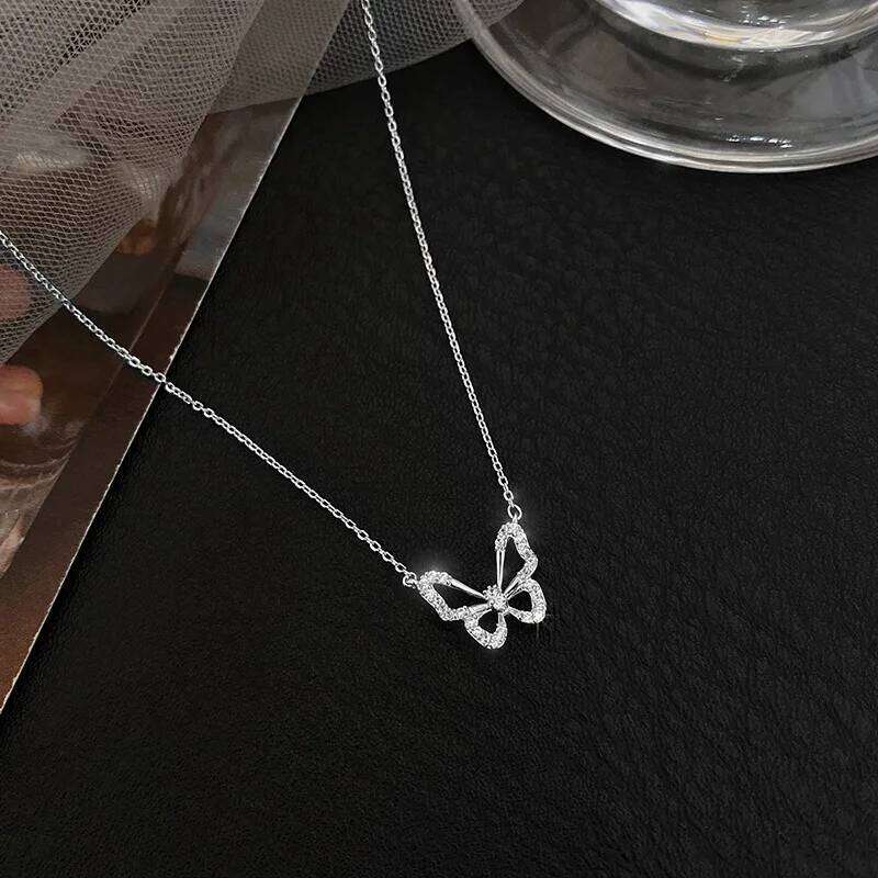 Exquisite Shiny Hollow Butterfly Fashion Silver Color Clavicle Chain Necklace for Women Gift Party Jewelry Accessories H260312