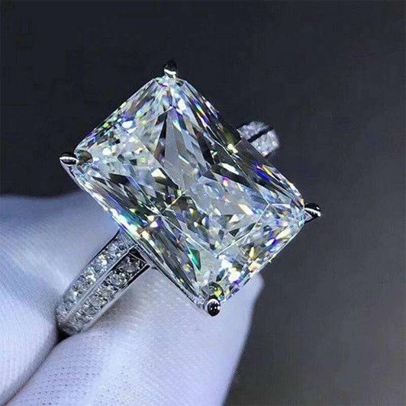 Huitan New Fashion Big Square Crystal Stone Women Wedding Bridal Ring Luxury Engagement Party Anniversary Best Gift Large Rings H260312