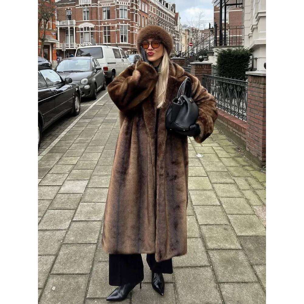 Luxury Faux Fur Long Coat Women 2025 Fashion Winter Plush Warm Jackets Full Sleeve Loose Fit Elegant High Street Overcoats Z260313
