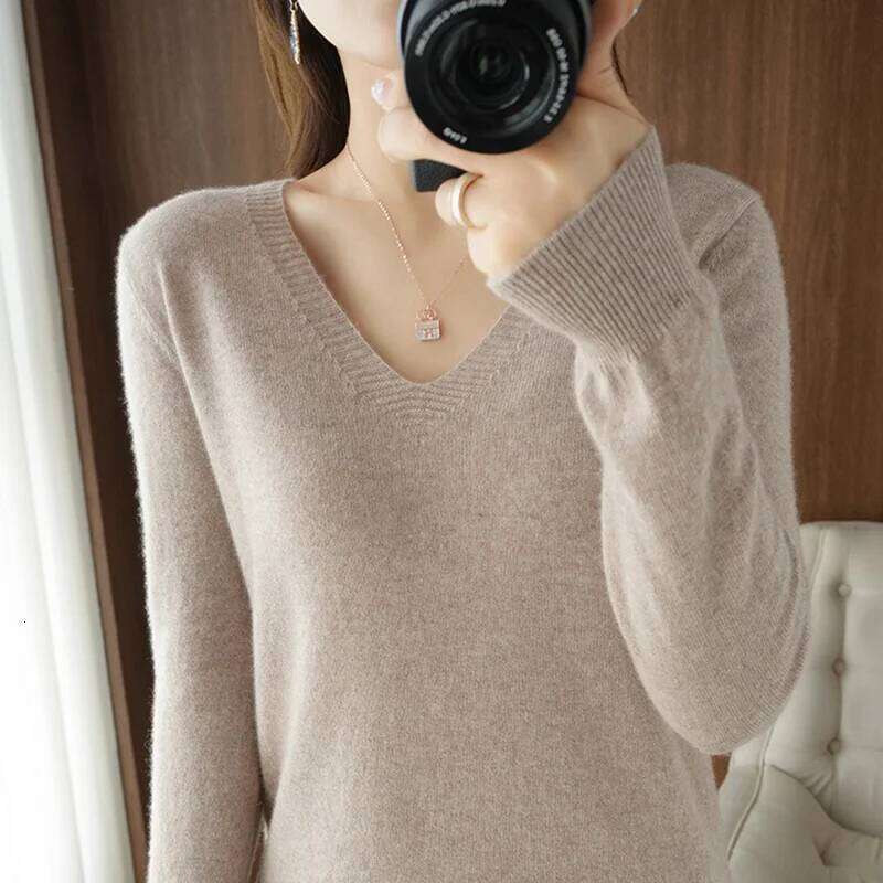 New Cashmere V-neck Pullover Lace Neck Hollow Out Design Casual Knitted Long Sleeve Women's Sweater Autumn And Winter Z260314