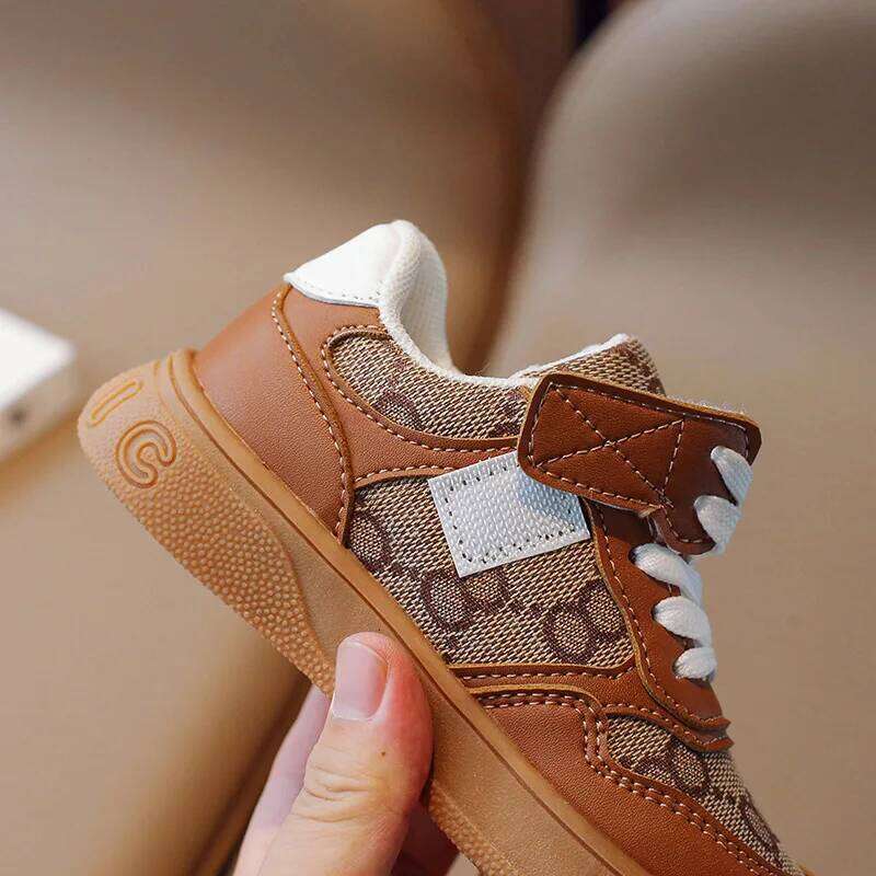 New Fashion Soft Boys Sports Students Lace-up Light Sneakers for Girls Children Casual Shoes Spring 26Y0313