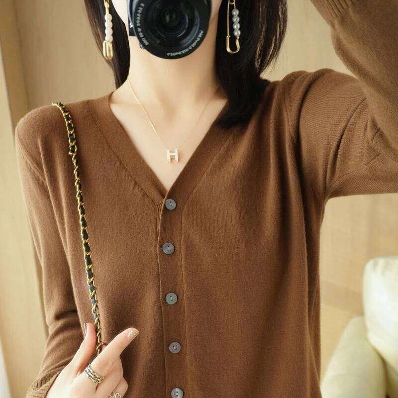 New V-neck cardigan spring autumn, a Korean-style fashionable and comfortable knitted sweater for women-ZD035 Z260313