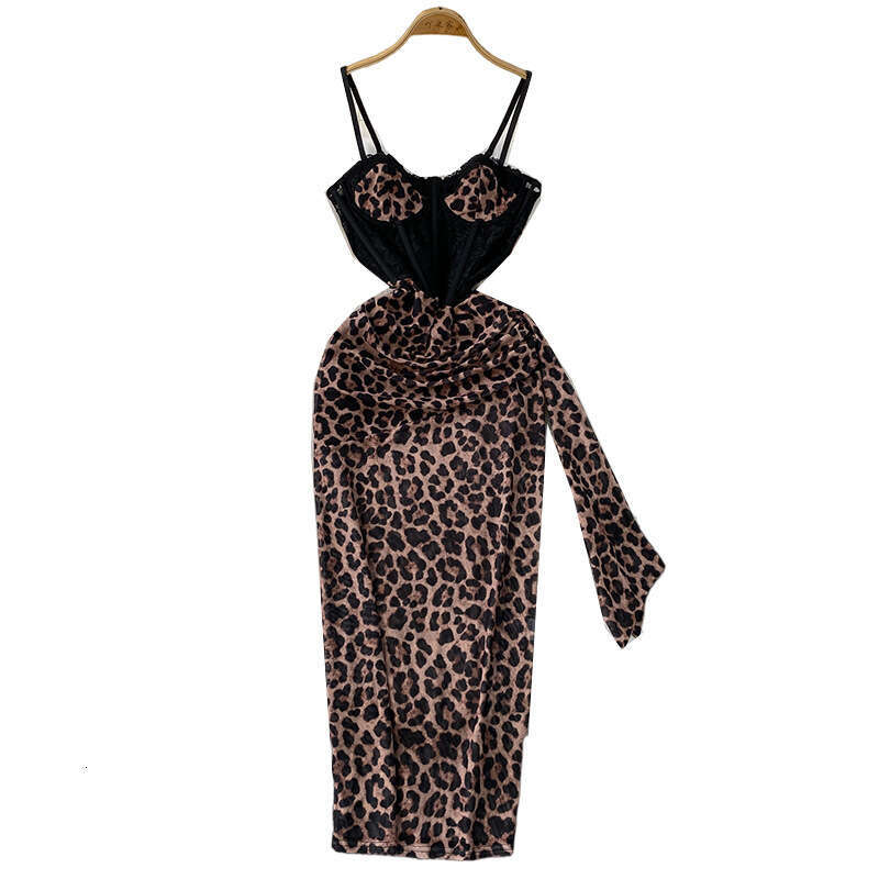 2026 European and American style sexy lace patchwork leopard print camisole dress, long length, designer slim fit to highlight figure