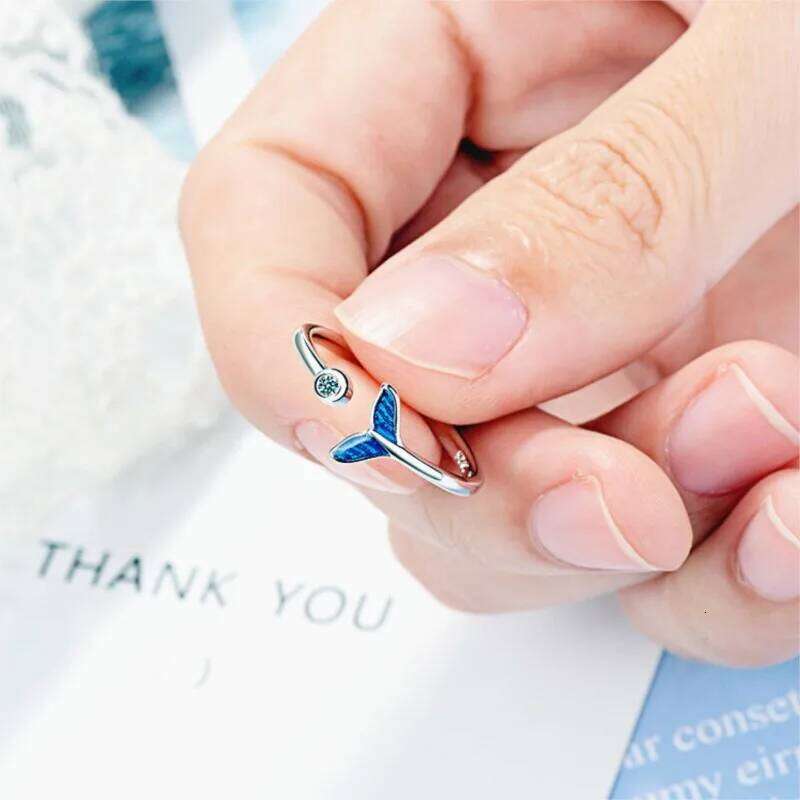 New Creative Beautiful Sweet Blue Fishtail 925 Sterling Silver Jewelry Fashion Fish Crystal Personality Opening Rings R070 H260312