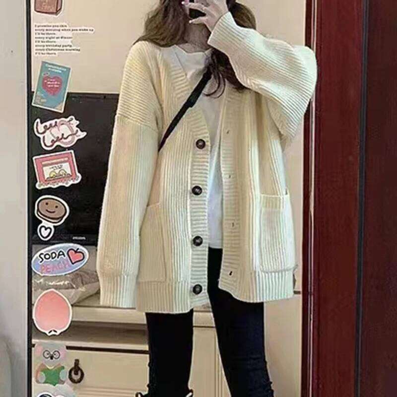 Women Chunky Cardigan Sweaters Button Up V-neck Front Pocket Soft Knitted Jacket Cozy Vibe Teen-girl Fall Winter Outfit Z260313