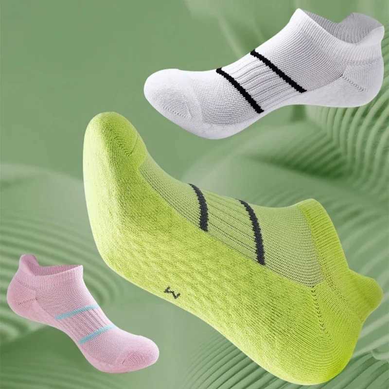 Men Women Running Socks Basketball Breathable Anti Slip Sport Cycling Walking Women Outdoor Sock Cotton Athletic No Sweat Sock D260313