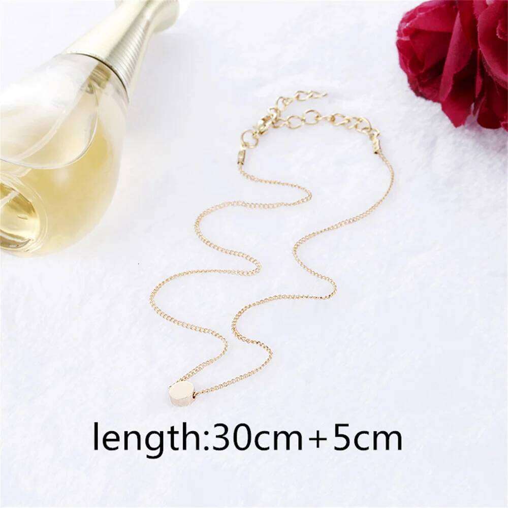 Fashion Small Heart Pendant Necklaces for Women Party Exquisite Collar Chain Golden Silver Color Chokers Necklace Jewelry Gift H260312