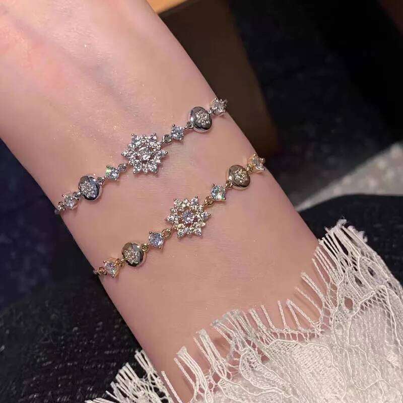 Luxury Zircon Snowflake Bracelets For Women Girls Exquisite Crystal Flower Adjustable Chain Bracelet Wedding Jewelry Gifts Z260313