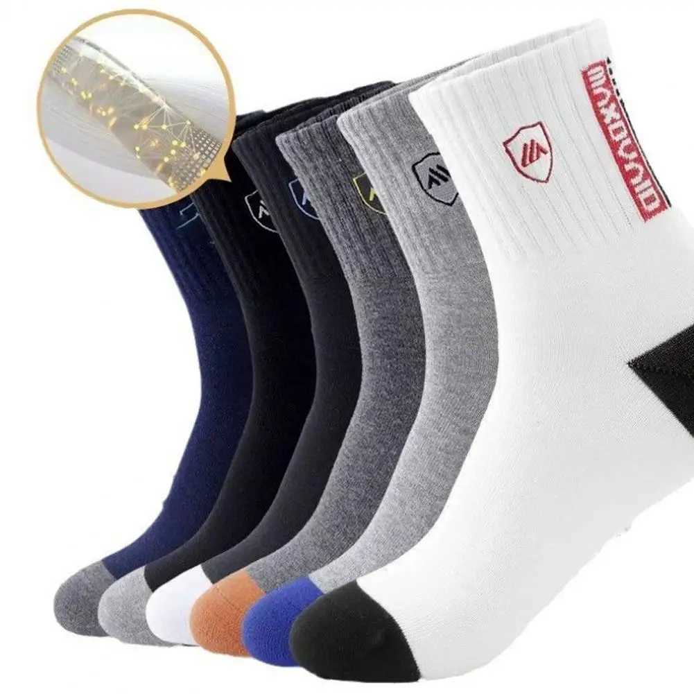 5 Pairs Mens Anti Odor Anti Slip Socks - Breathable Moisture Wicking Crew Socks for Sports Daily Wear 4 Season Pack D260313