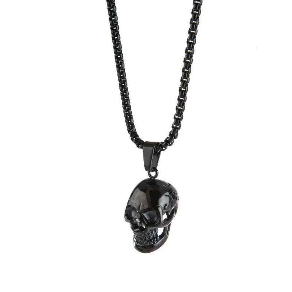 Retro Domineering Personality Skull Pendant Necklace Men's Trend Fashion Punk Hip-hop Niche Street Party Gift PendantAccessories H260312