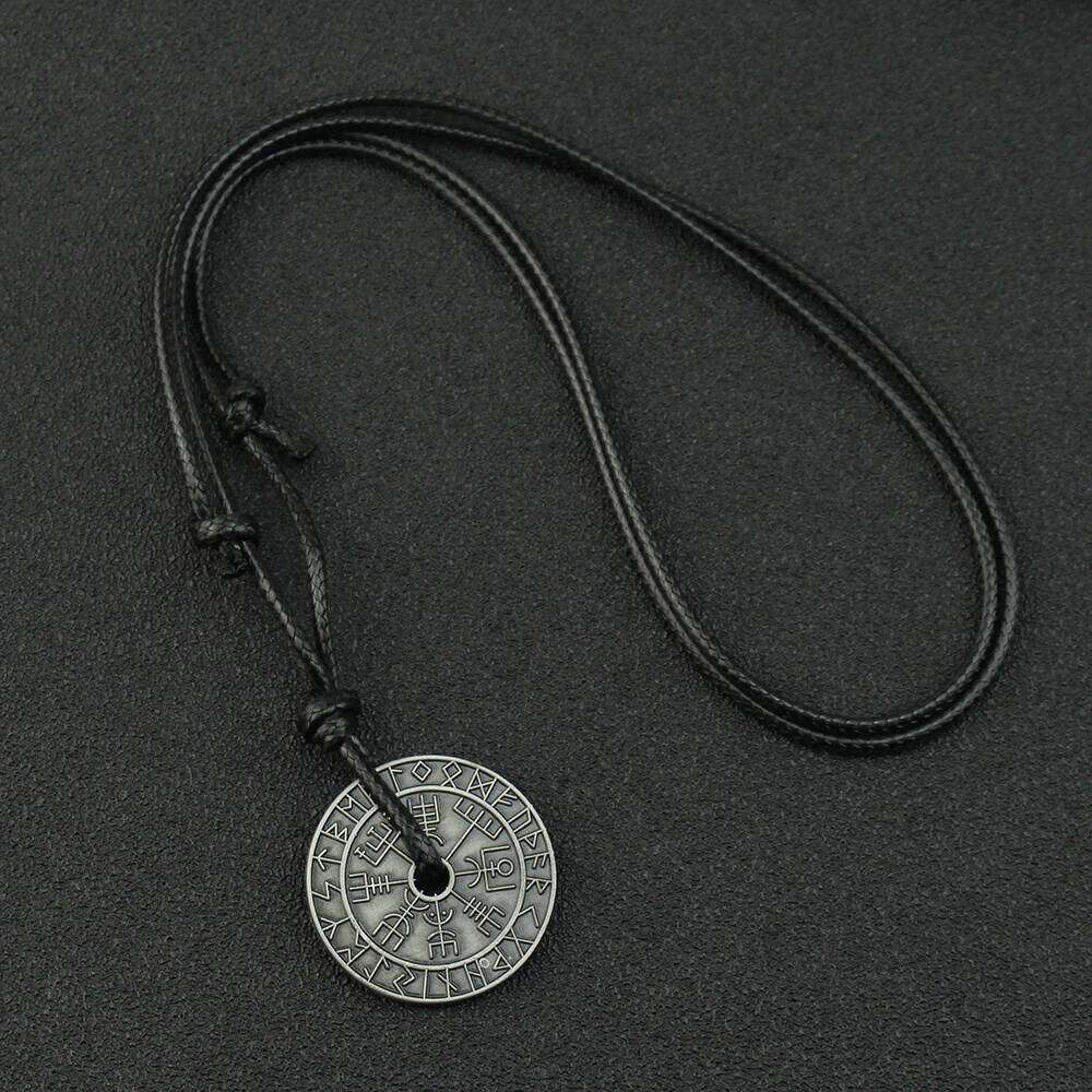 Vintage Viking Rune Compass Pendant High Quality Metal Pagan Amulet for Men Accessories Necklace H260312