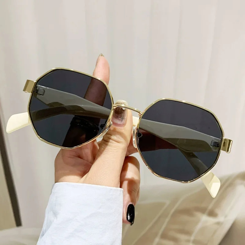 Retro Sunglasse Fashion Polygonal Metal Frame Sunglasses Men Decorative Sun Glasses Uv400 260312