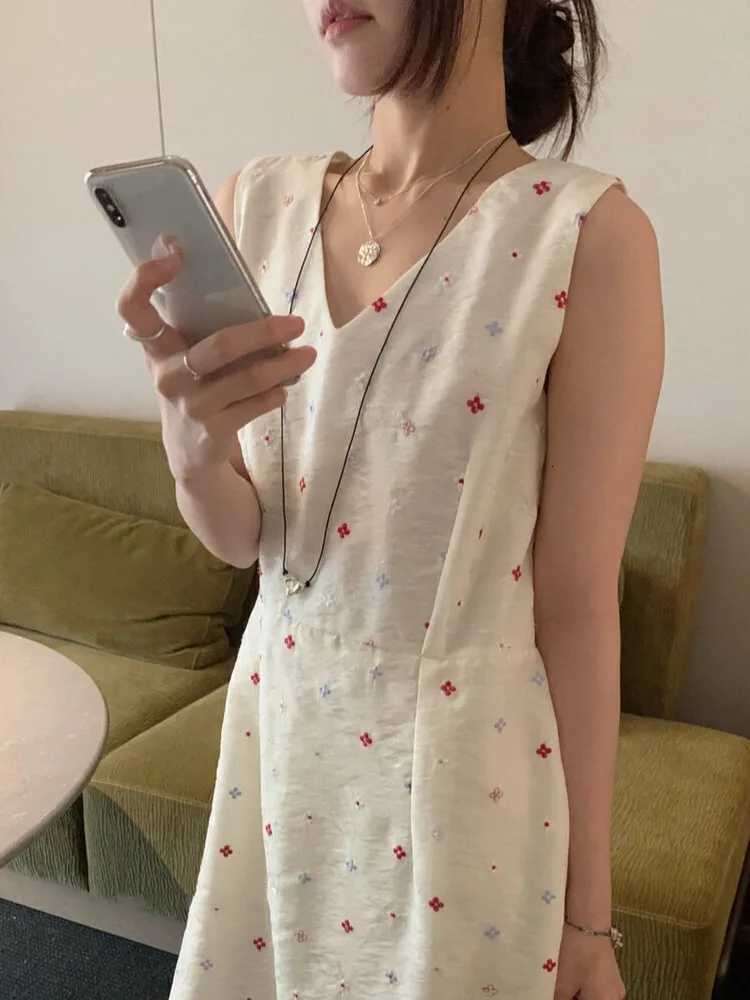 Stunning Floral V-ne Vest Dr Womens Summer Faion Tea Break Long Skirt Ele Sle Commute Single Piece No SveT260314