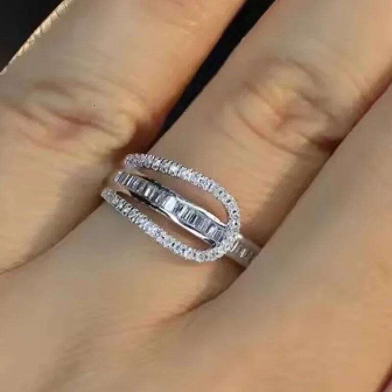 Huitan Trendy Women Geometric Fashion Design Cubic Zirconia Rings for Engagement Wedding Silver Color Jewelry H260312