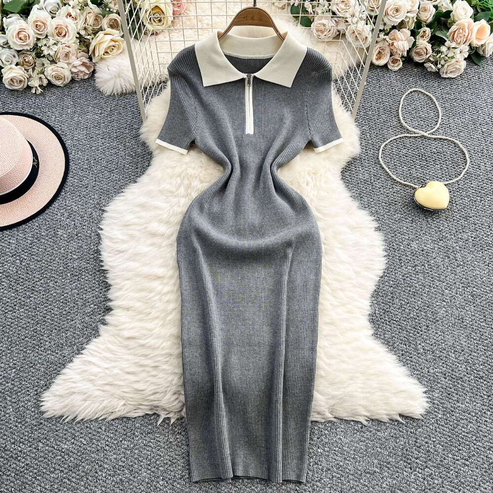 A13 2026 Designer's New Half Zipper High Collar Knitted Dress with Goddess Style Elegant Slimming